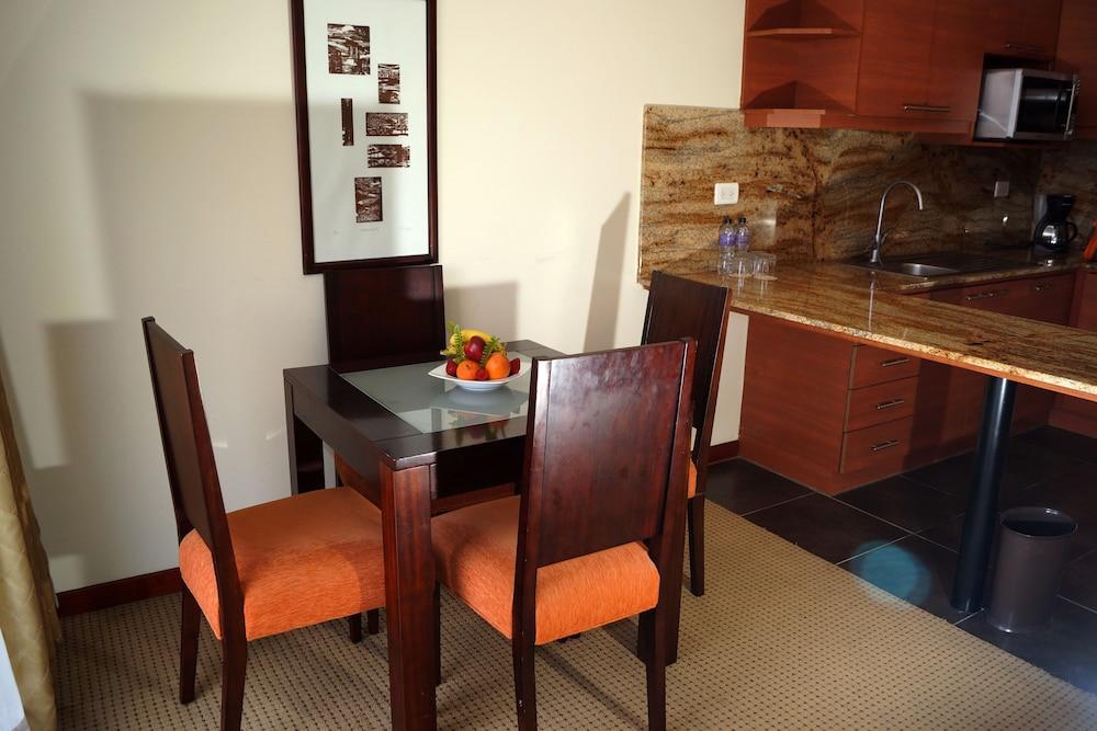 Hotel Stubel Suites & Cafe Quito Luaran gambar