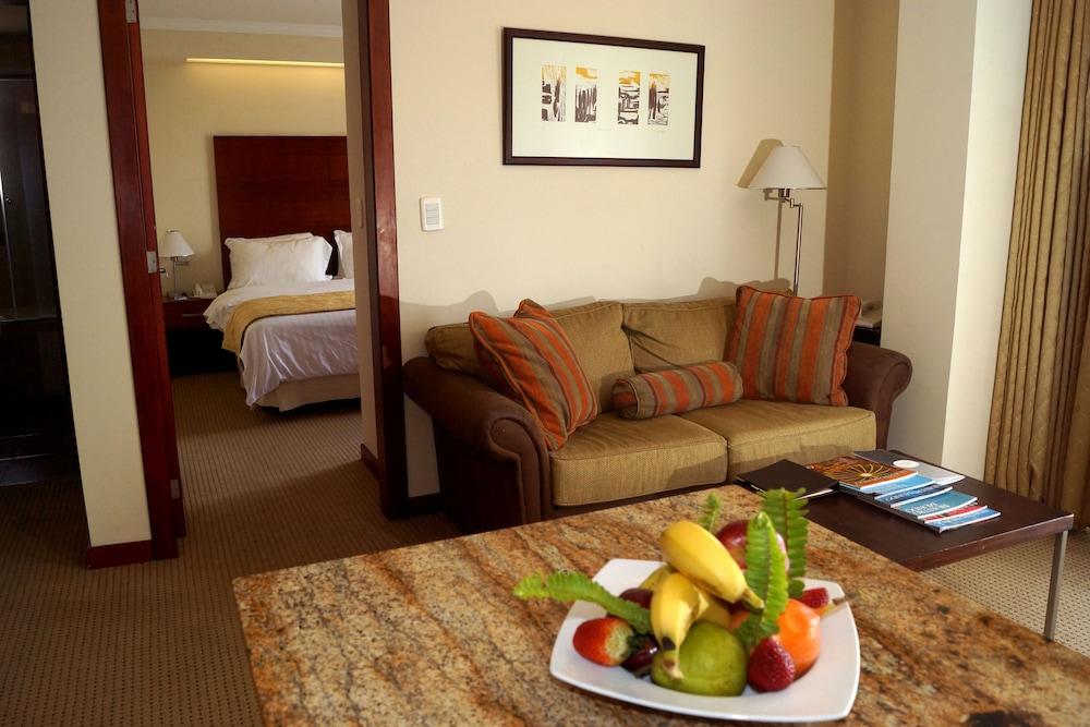 Hotel Stubel Suites & Cafe Quito Luaran gambar