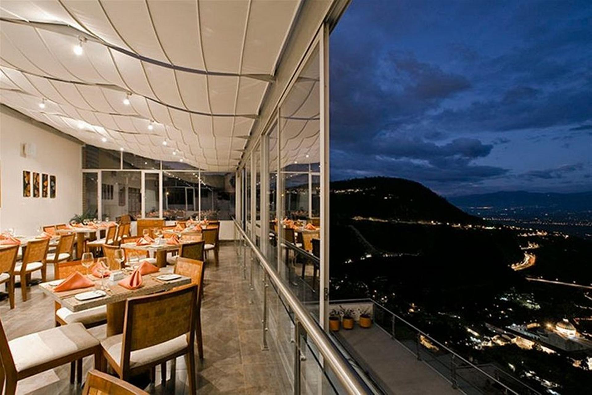 Hotel Stubel Suites & Cafe Quito Luaran gambar