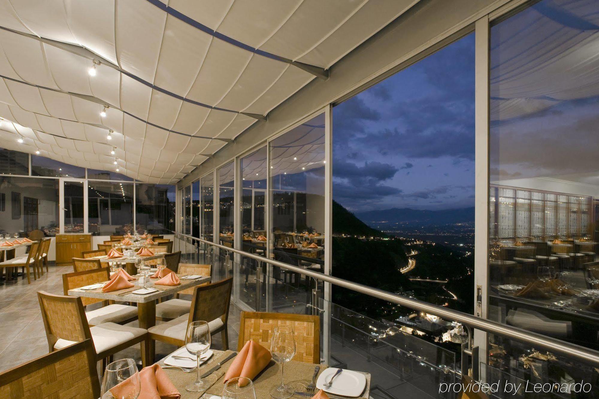 Hotel Stubel Suites & Cafe Quito Luaran gambar