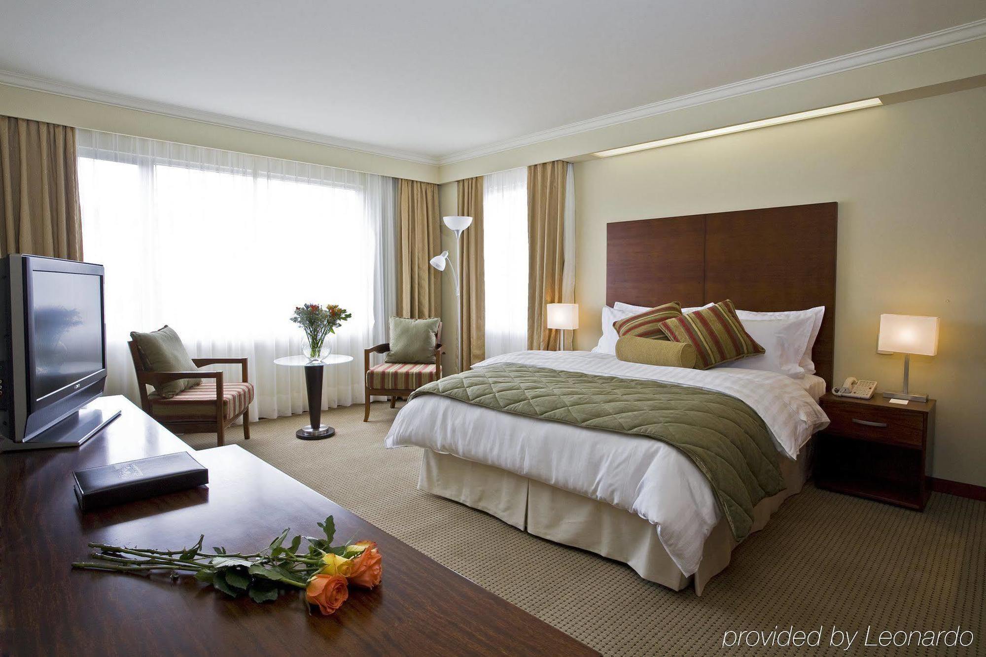 Hotel Stubel Suites & Cafe Quito Bilik gambar